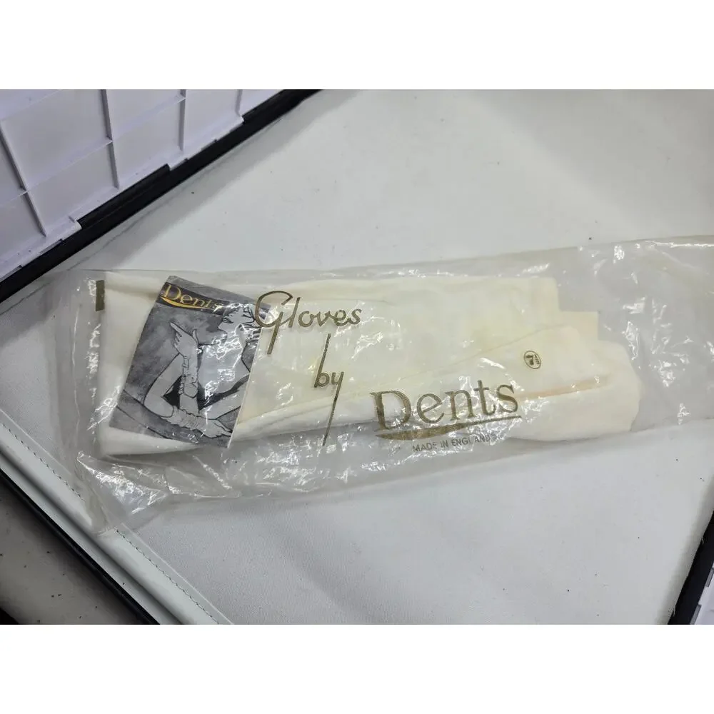 Vintage Dents Dress Gloves, Deadstock New in Package Made in England Size 7.5